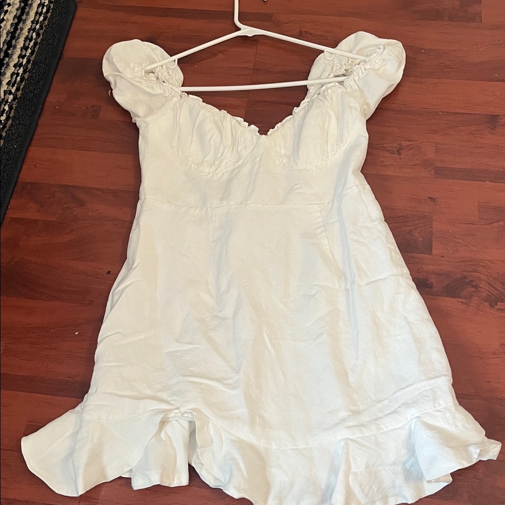 Selfie Leslie Heaven Sent puff sleeve dress - Picture 2 of 8